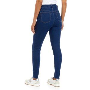 NWT Almost Famous Super High Rise Skinny Blue Jeans Juniors Size 9 Medium Wash